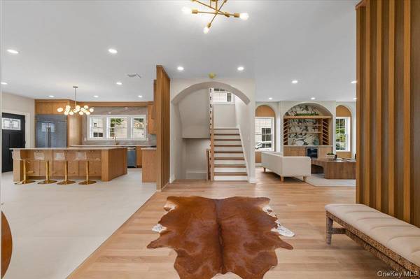 26 Belleview AVE, Port Washington, NY 11050