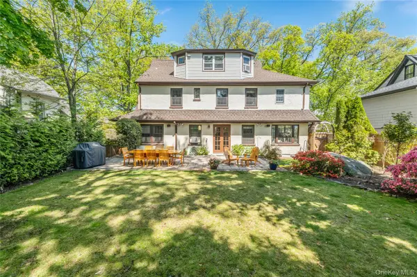 65 Wildwood RD, New Rochelle, NY 10804