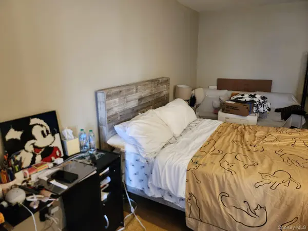 98-20 62nd DR #14N, Rego Park, NY 11374