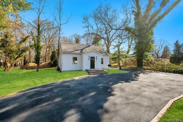 624 Townline RD, Hauppauge, NY 11788