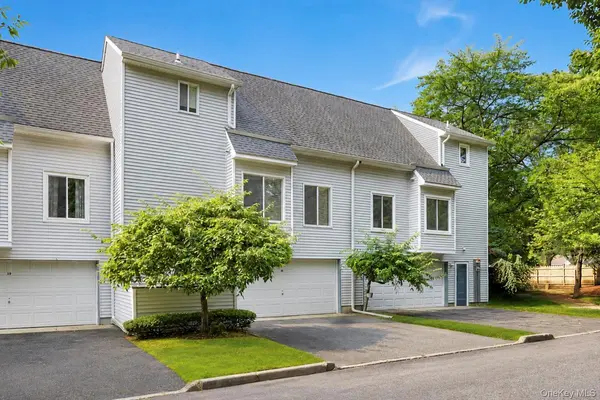 3518 Gibbs RD, Coram, NY 11727