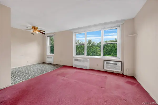 110 DeHaven DR #416, Yonkers, NY 10703