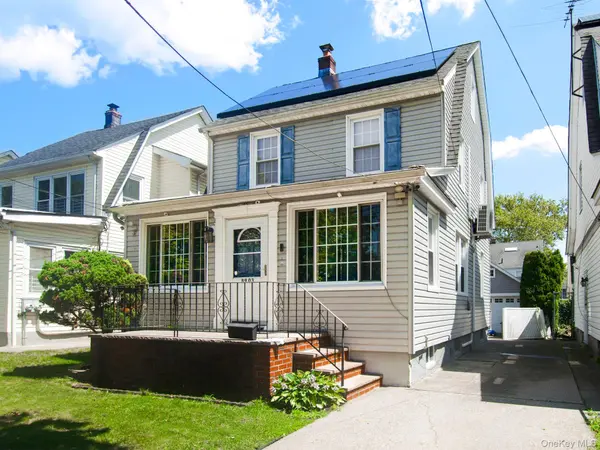 8903 249th ST, Bellerose, NY 11426