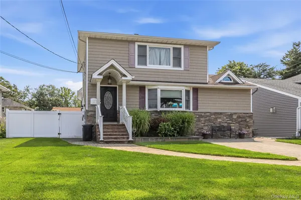 1761 Harold AVE, Wantagh, NY 11793
