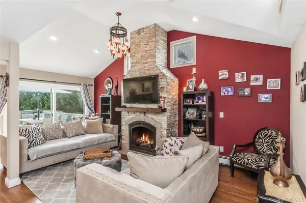1761 Harold AVE, Wantagh, NY 11793