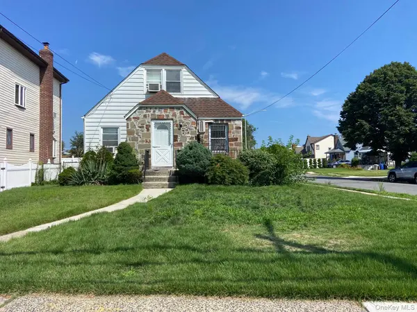 25119 86th AVE, Bellerose, NY 11426