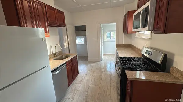 20 Benton AVE, Middletown, NY 10940