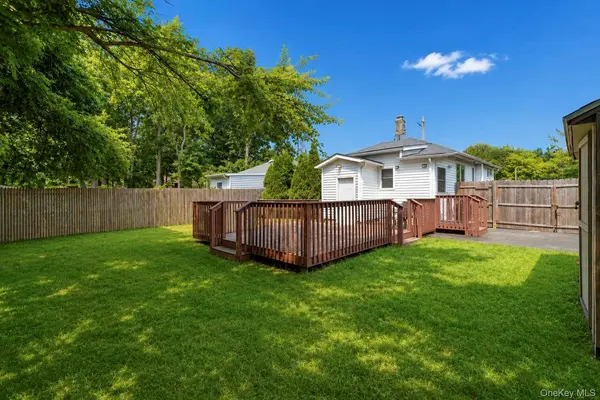 508 Michigan ST, Ronkonkoma, NY 11779