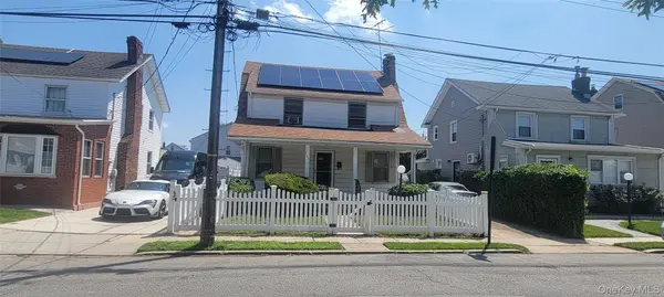 10515 220TH ST, Queens Village, NY 11429