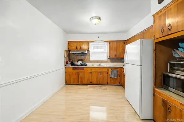3644 170th ST, Flushing, NY 11358