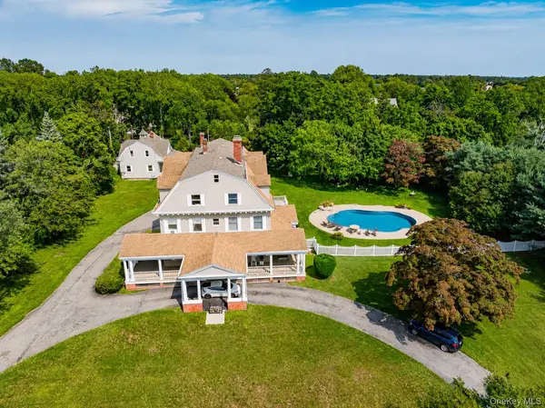 45 S Penataquit AVE, Bay Shore, NY 11706