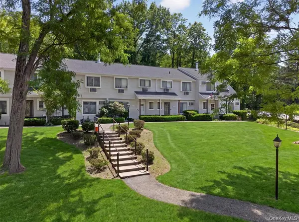 607 Mountain Laurel DR, Monroe, NY 10950