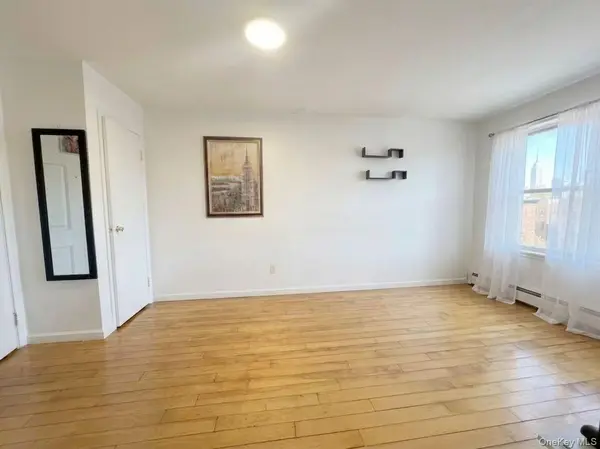 42-03 156th ST, Flushing, NY 11355