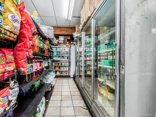 26 W Third ST, Mount Vernon, NY 10550