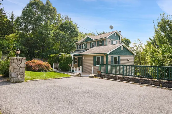 24 Inwood PL, Patterson, NY 12563