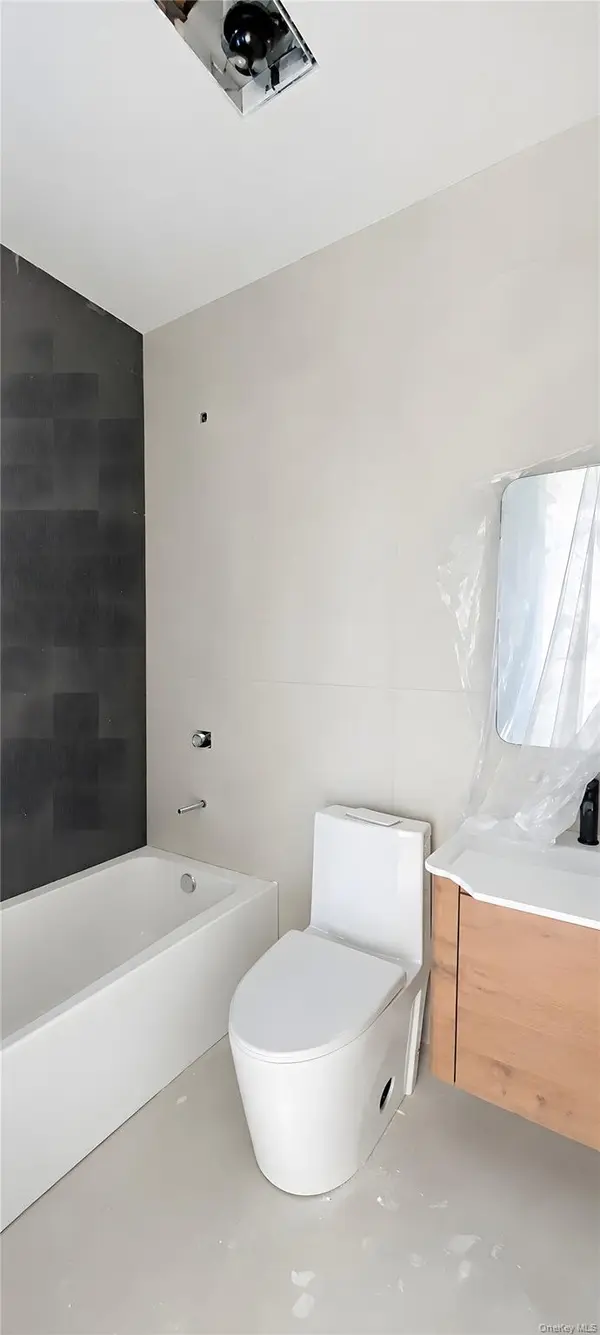 81 Hill ST #1F/1R/2F/2R, Brooklyn, NY 11208