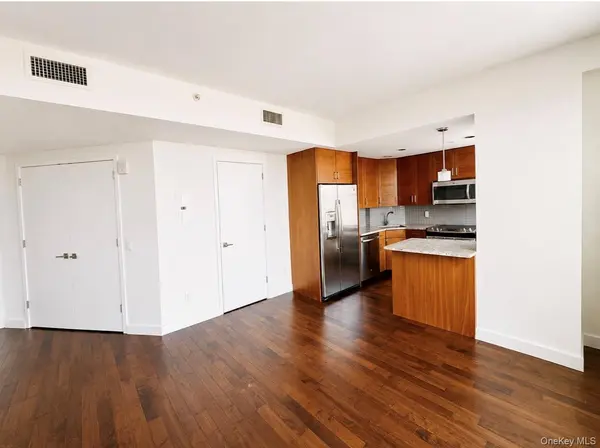 10820 71st AVE #7C, Forest Hills, NY 11375