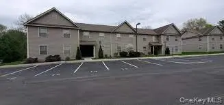 25 Henry W Dubios DR #37, New Paltz, NY 12561