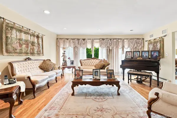 444 West ST, Harrison, NY 10528
