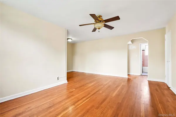 35-14 192nd ST #1C, Flushing, NY 11358