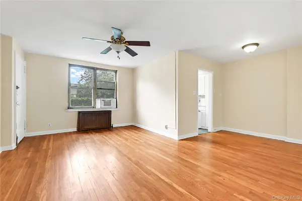 35-14 192nd ST #1C, Flushing, NY 11358