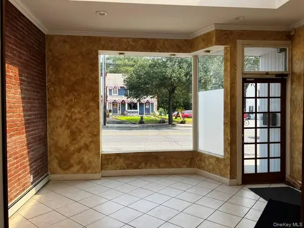 184 Main ST, Port Washington, NY 11050