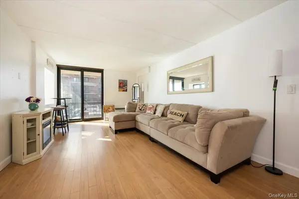 730 W Broadway #2J, Long Beach, NY 11561