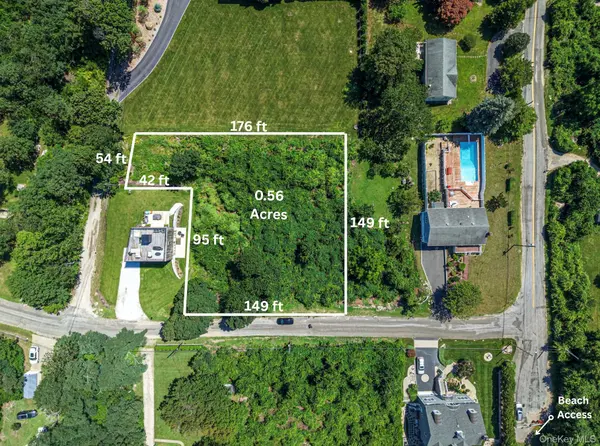 400 Aquaview AVE, East Marion, NY 11939