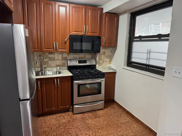 61-45 98 ST #10L, Rego Park, NY 11374