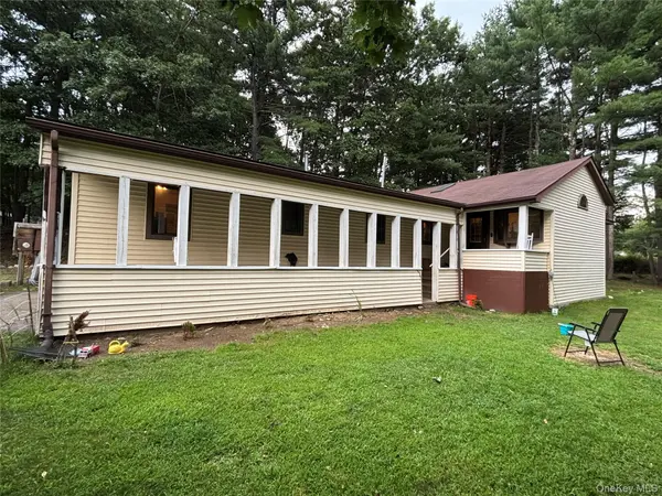 110 Foss LN, Huguenot, NY 12746