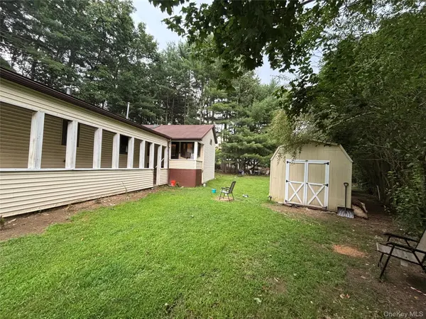 110 Foss LN, Huguenot, NY 12746