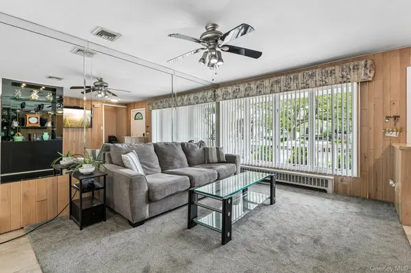 1010 Douglas AVE, Wantagh, NY 11793