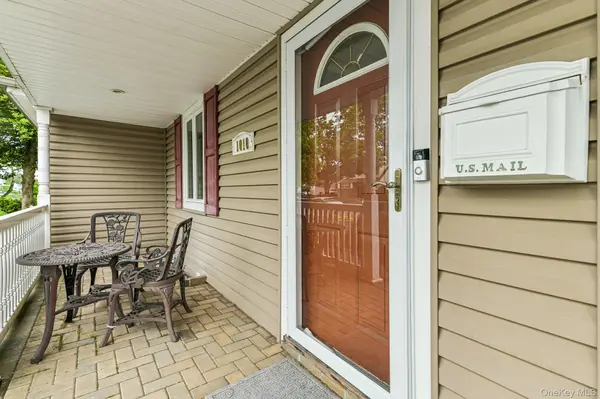 1010 Douglas AVE, Wantagh, NY 11793