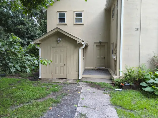 12 Russo DR, Newburgh, NY 12550
