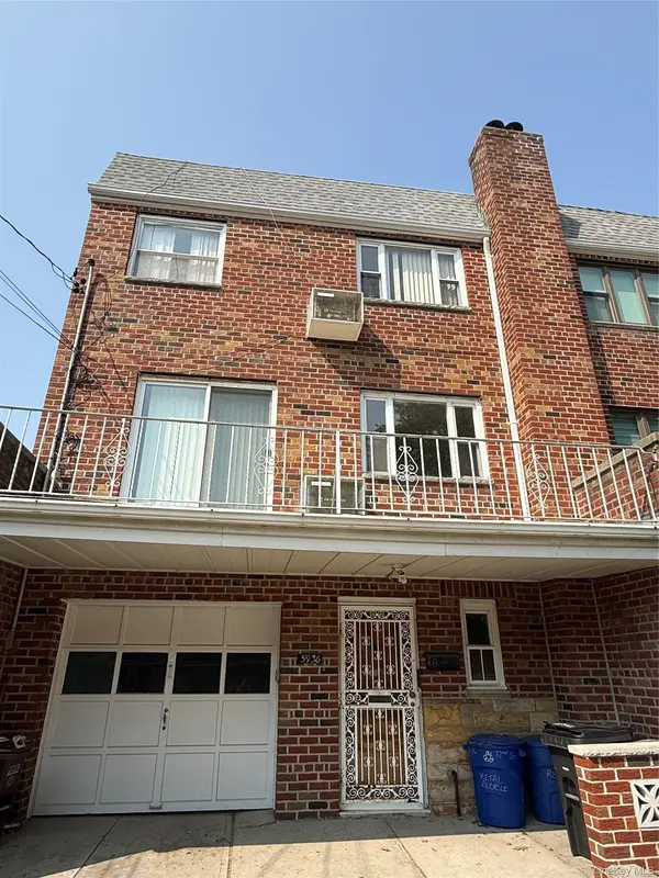 59-36 72nd ST #2, Maspeth, NY 11378