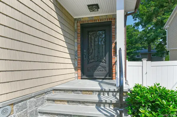 39 Nesaquake AVE #A, Port Washington, NY 11050