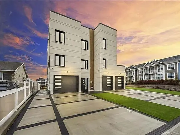 72 Washington AVE, Island Park, NY 11558