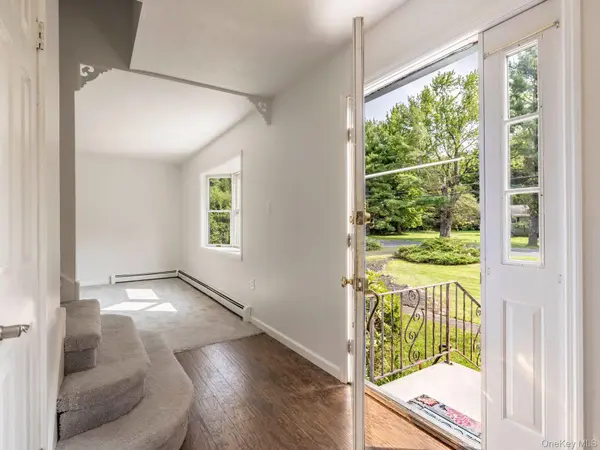 233 Queens HWY, Kerhonkson, NY 12446