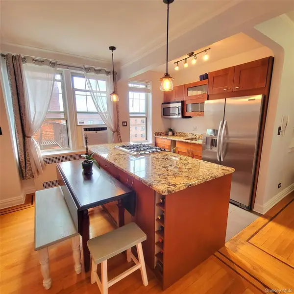 68-37 108th ST #6H, Forest Hills, NY 11375