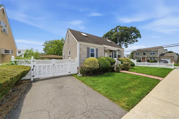 1377 C ST, Elmont, NY 11003