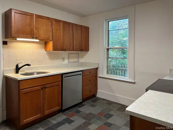 35 Prospect ST #A, Claverack, NY 12565