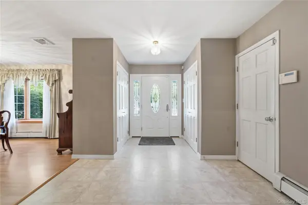 276 Mount Pleasant RD, Hauppauge, NY 11788
