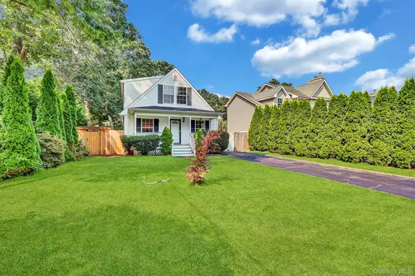 265 Forrest AVE, Shirley, NY 11967