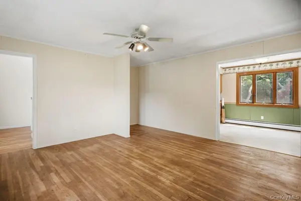 271 Wilson BLVD, Islip, NY 11751