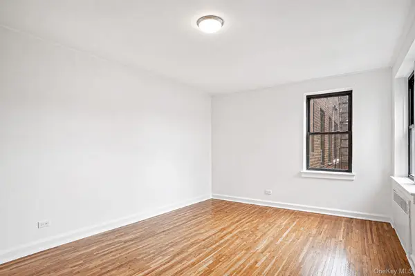 143-50 Hoover AVE #611, Briarwood, NY 11435