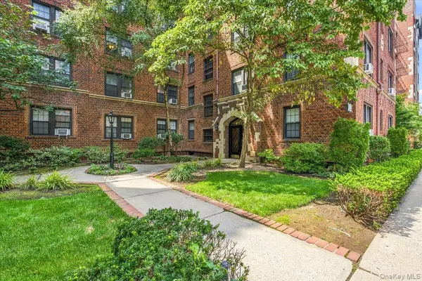 68-12 Burns ST #B2, Forest Hills, NY 11375