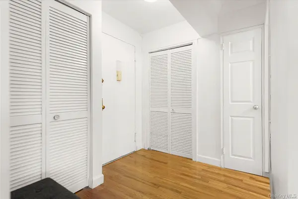 65-15 Alderton ST #5/F, Rego Park, NY 11374