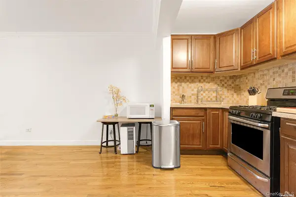 65-15 Alderton ST #5/F, Rego Park, NY 11374