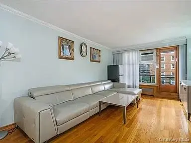 98-05 63rd RD #5E, Rego Park, NY 11374