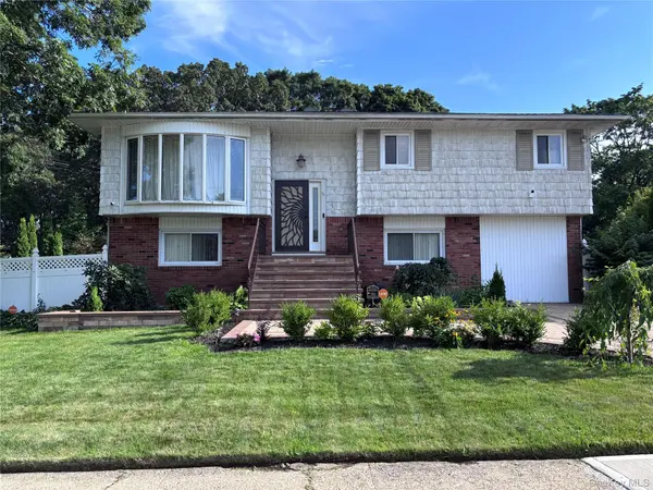 Address not disclosed, Amityville, NY 11701